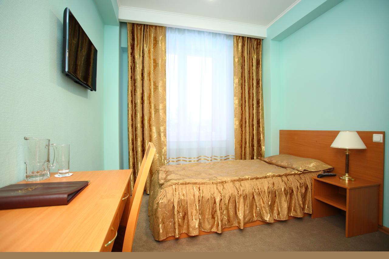 Hotel Rossiya Noyabrsk Room photo